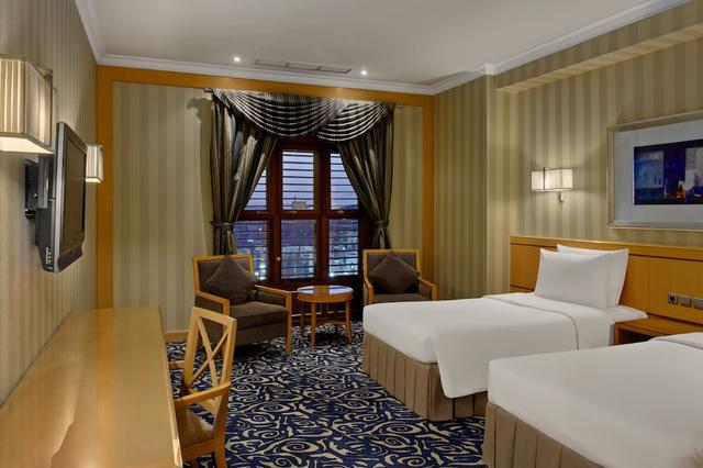 Deluxe Room Partial Haram View with Two Twin Beds